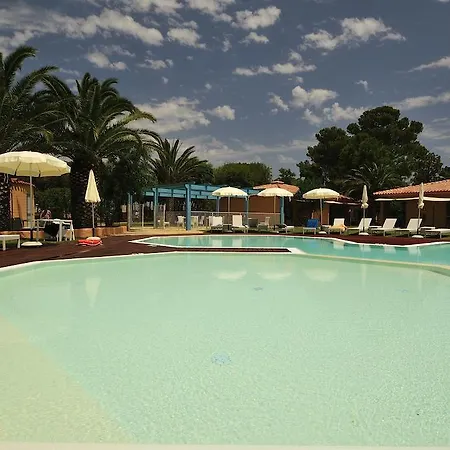 Holiday park Baia Dei Mori 4*